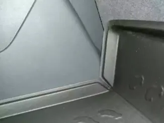 Лоток багажного/грузового отсека CARBOX купить